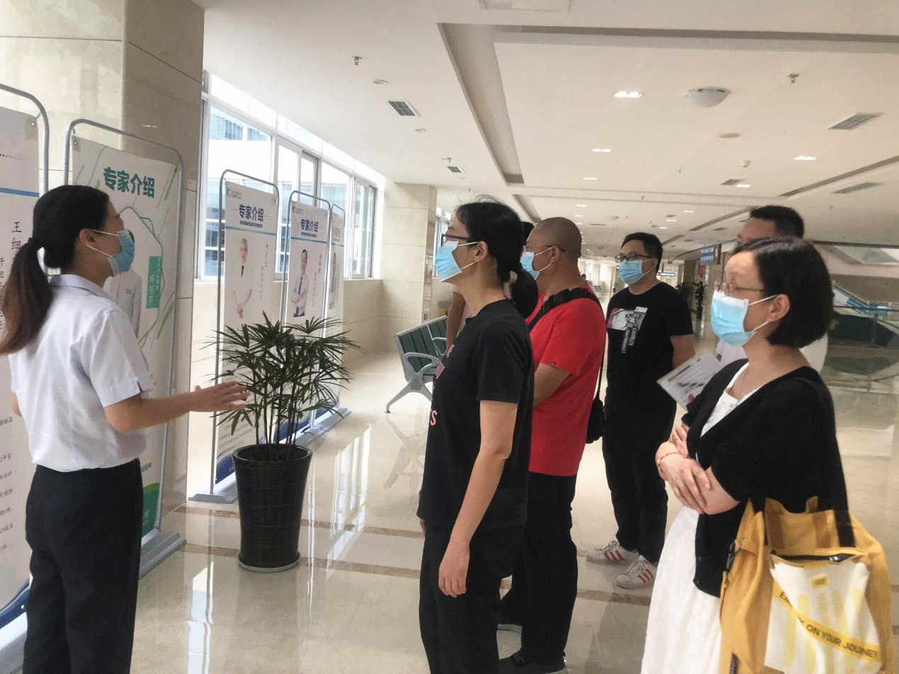 民进内江市委一行到校开展课题调研 2 民进内江市委一行到校开展课题调研 2